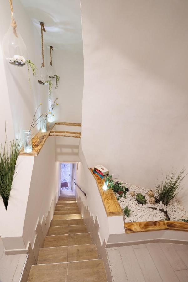 Legno Suite By HouseinNápoles Exterior foto